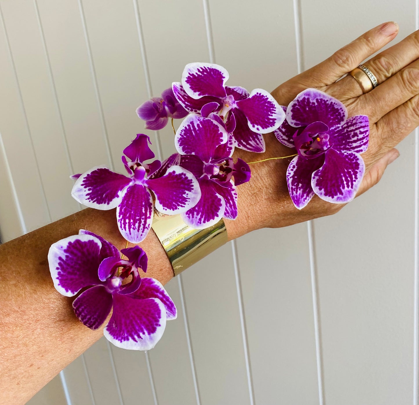 Corsages, Buttonholes and flower crowns