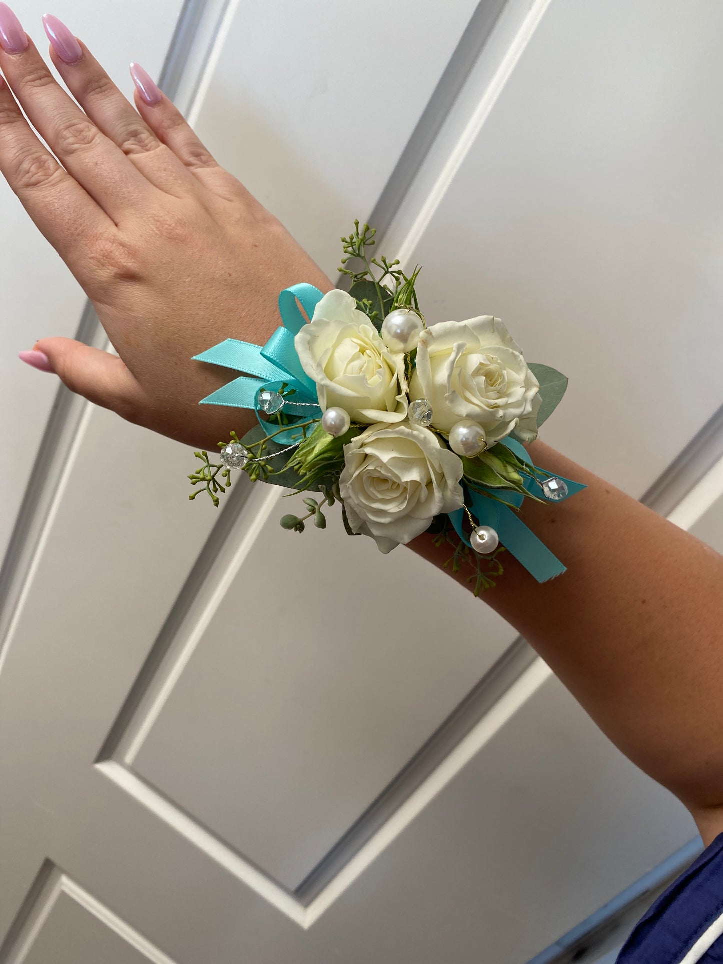 Corsages, Buttonholes and flower crowns