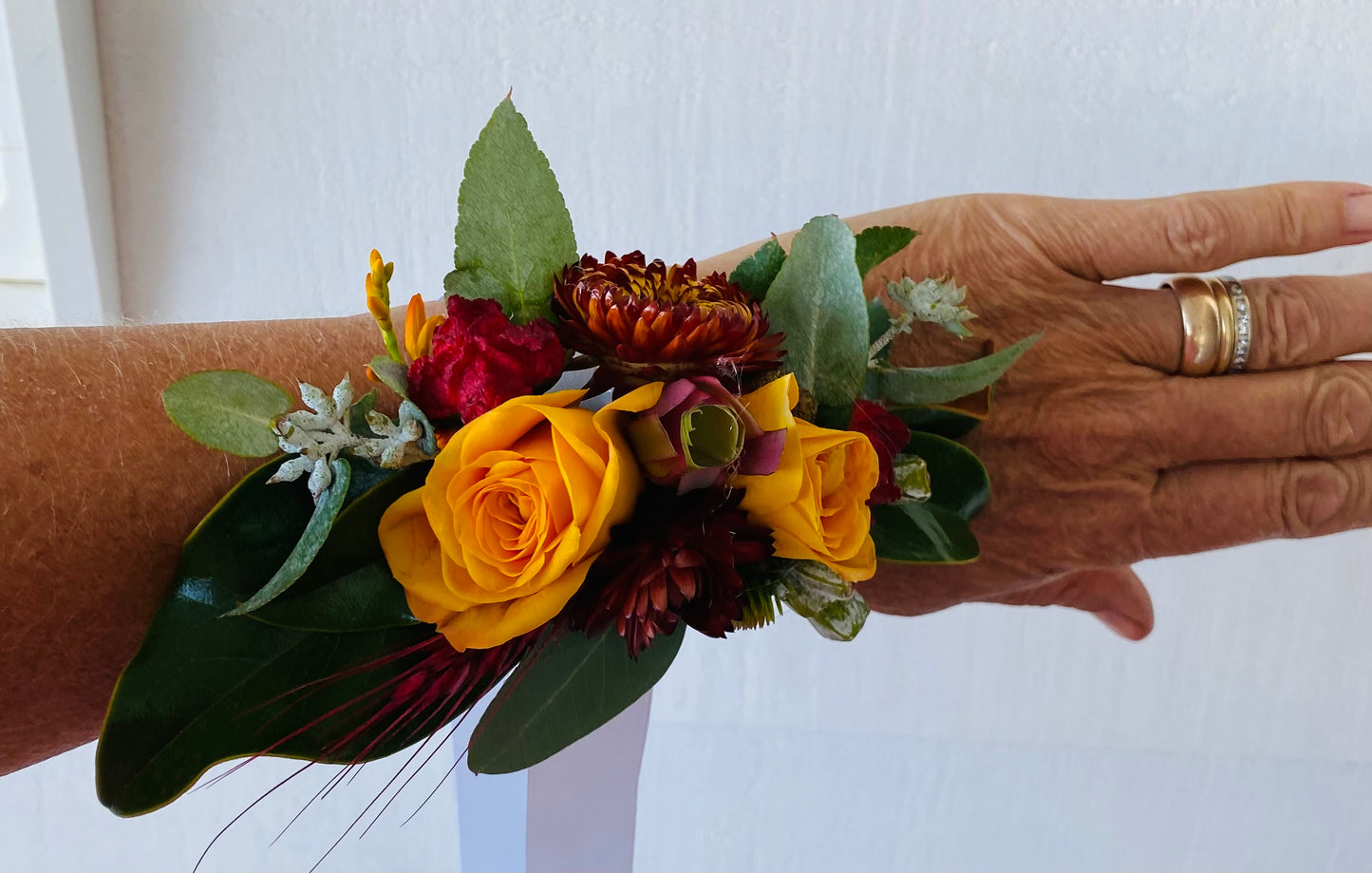 Corsages, Buttonholes and flower crowns