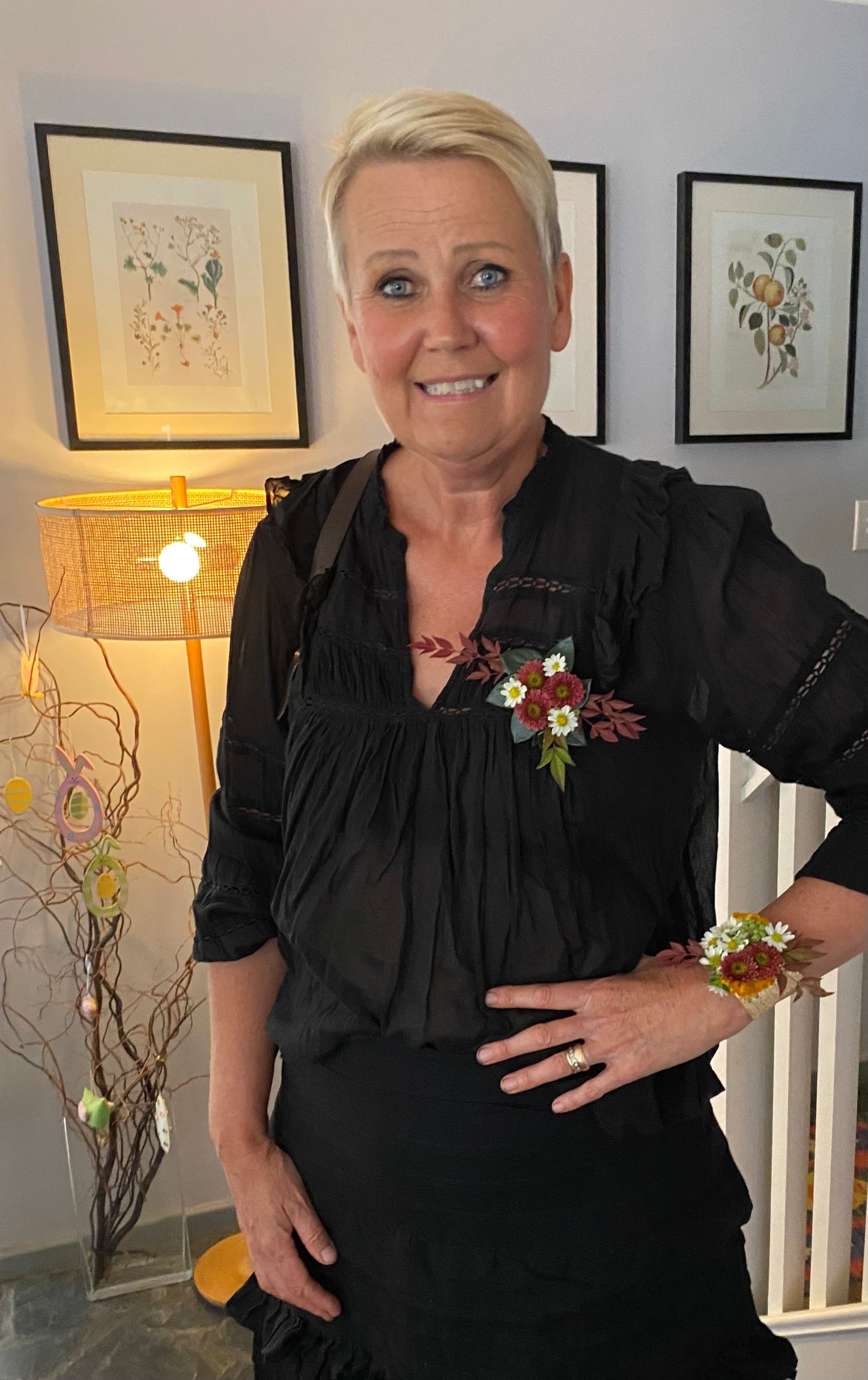 Corsages, Buttonholes and flower crowns