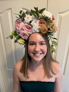Corsages, Buttonholes and flower crowns