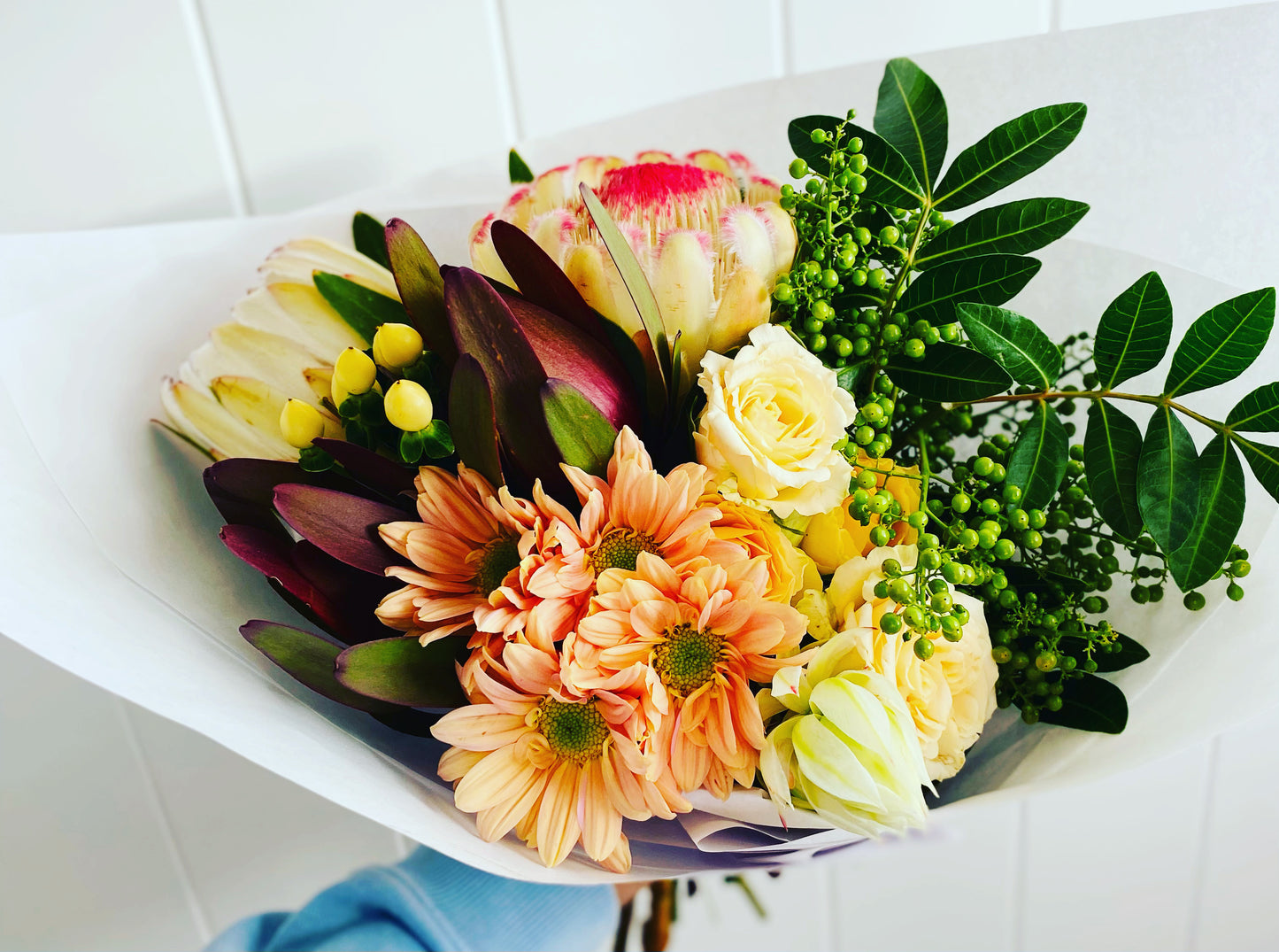 Mixed posy ; A mixed bouquet of locally grown flowers and foliage