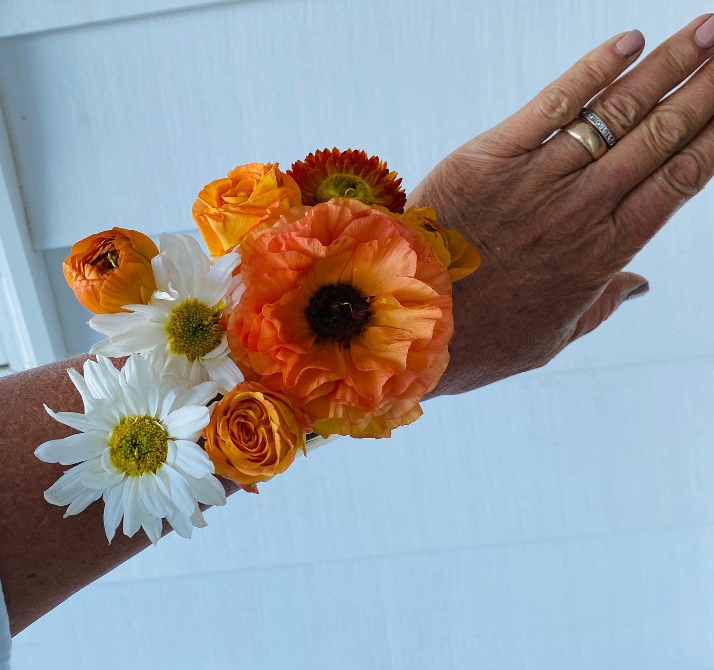 Corsages, Buttonholes and flower crowns