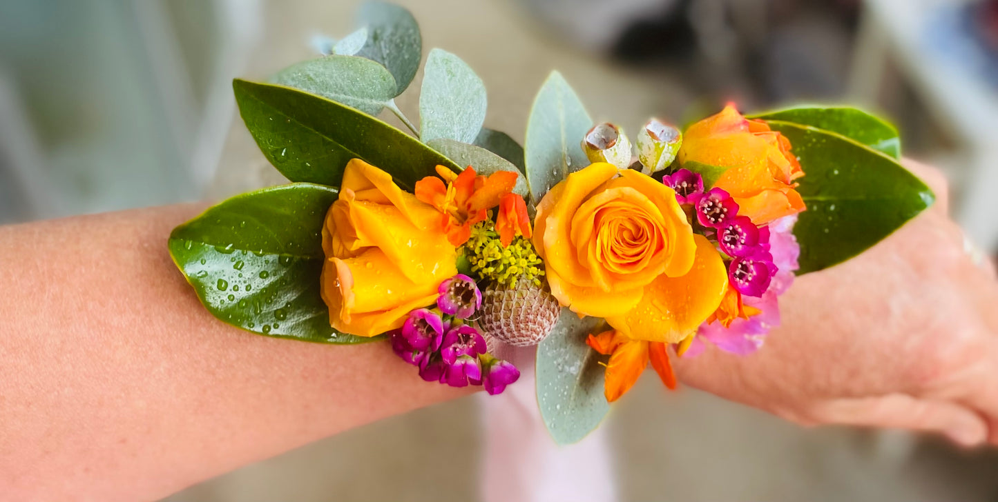 Corsages, Buttonholes and flower crowns