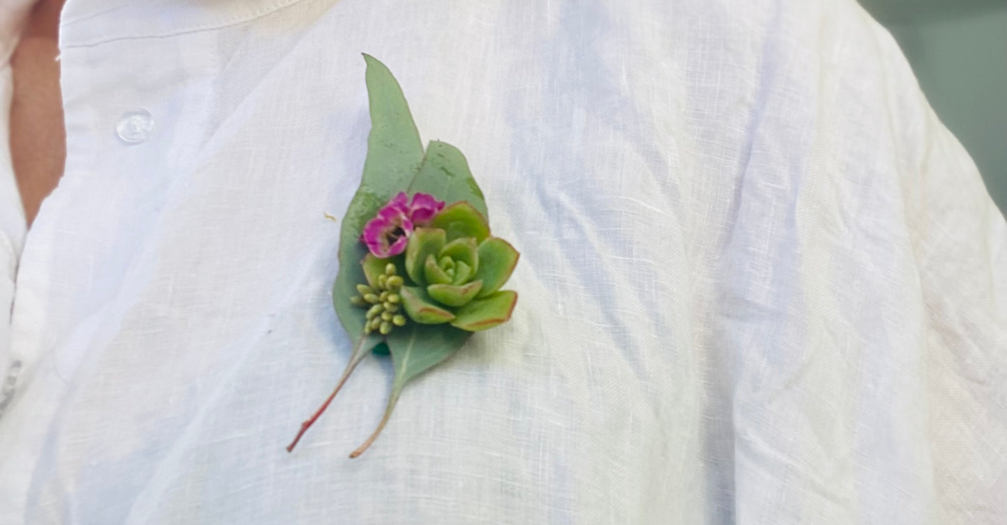 Corsages, Buttonholes and flower crowns