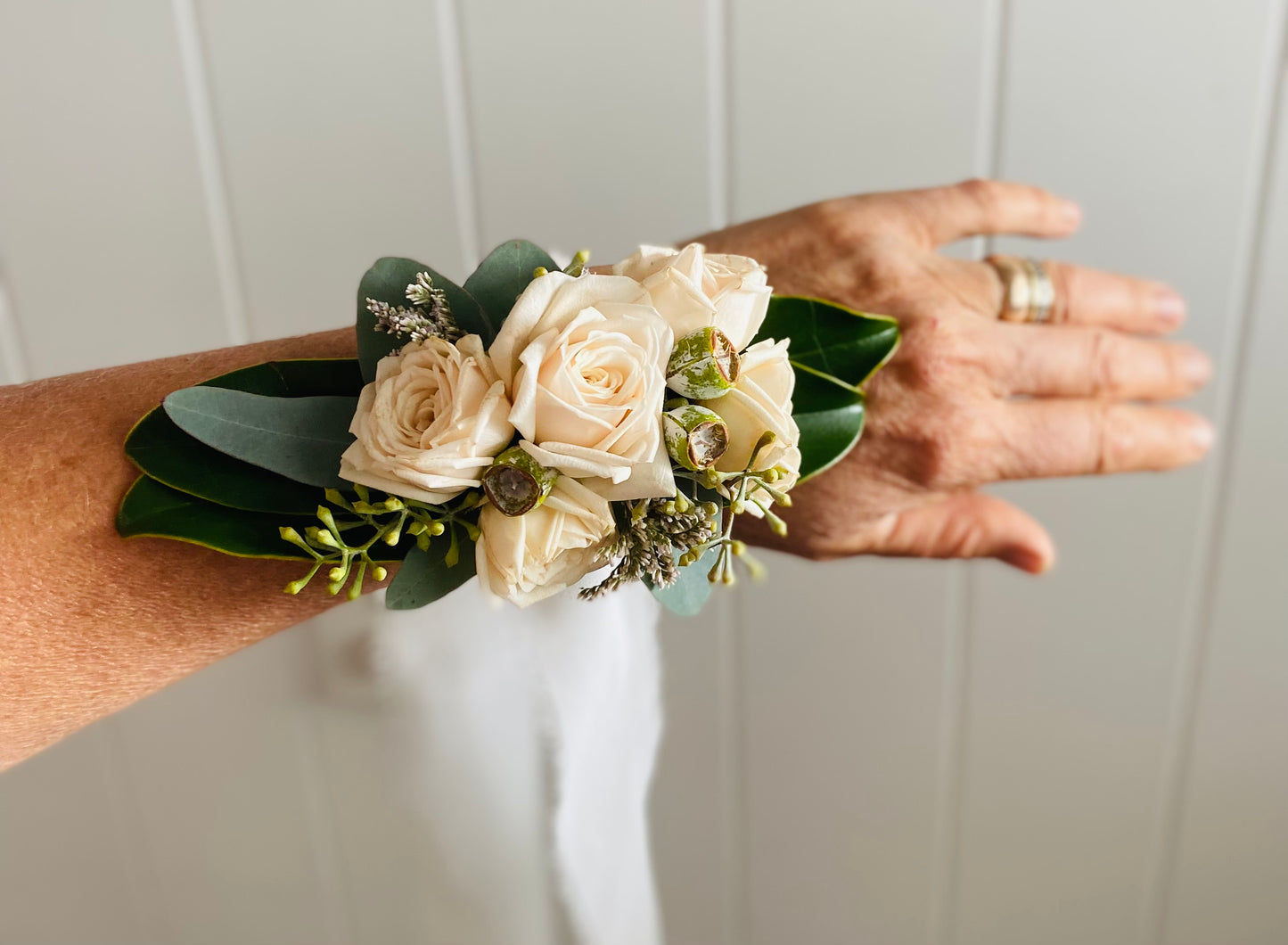Corsages, Buttonholes and flower crowns