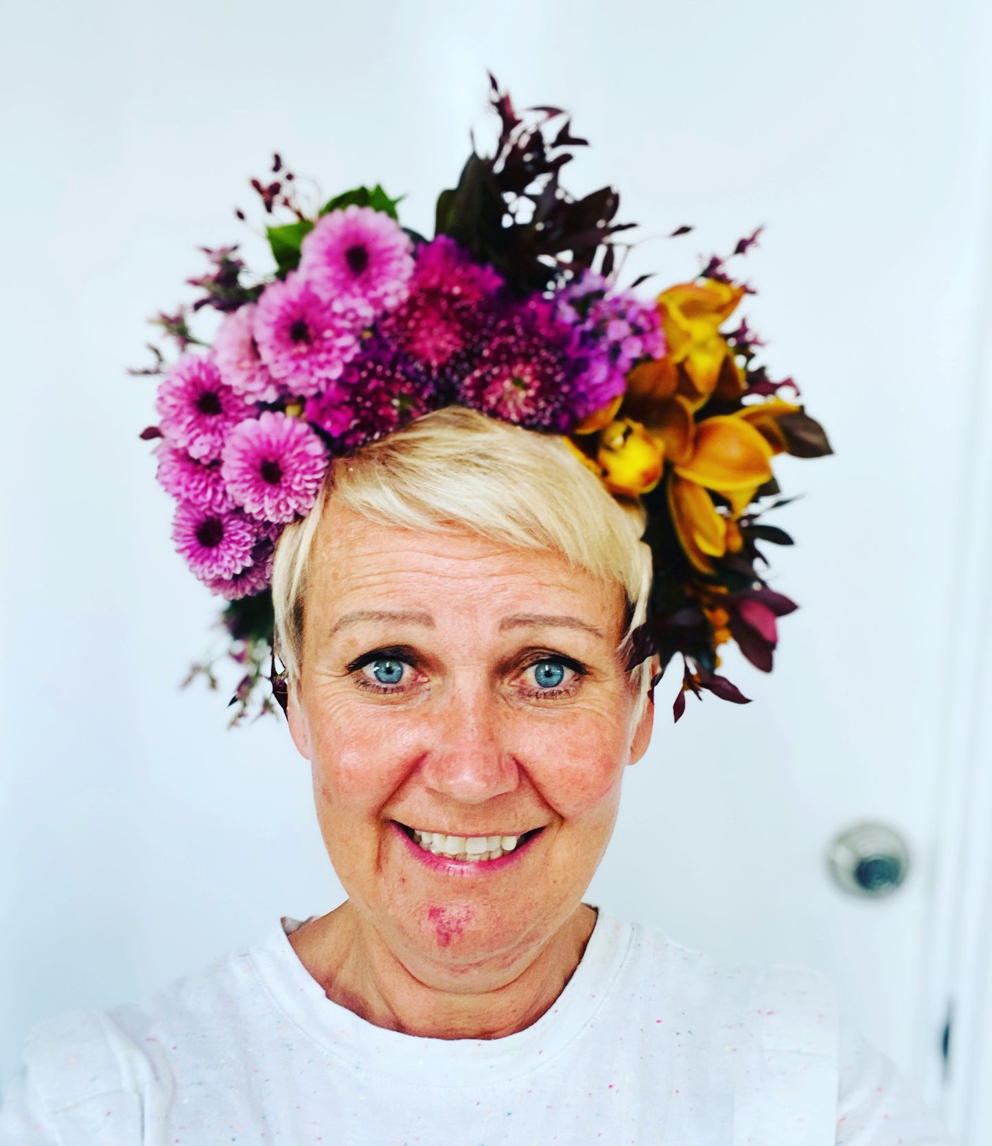 Corsages, Buttonholes and flower crowns