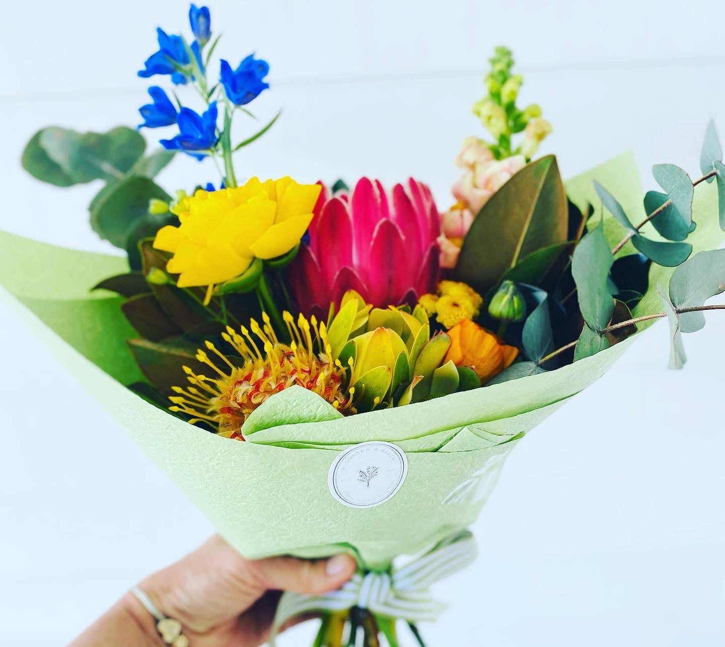 Mixed posy ; A mixed bouquet of locally grown flowers and foliage