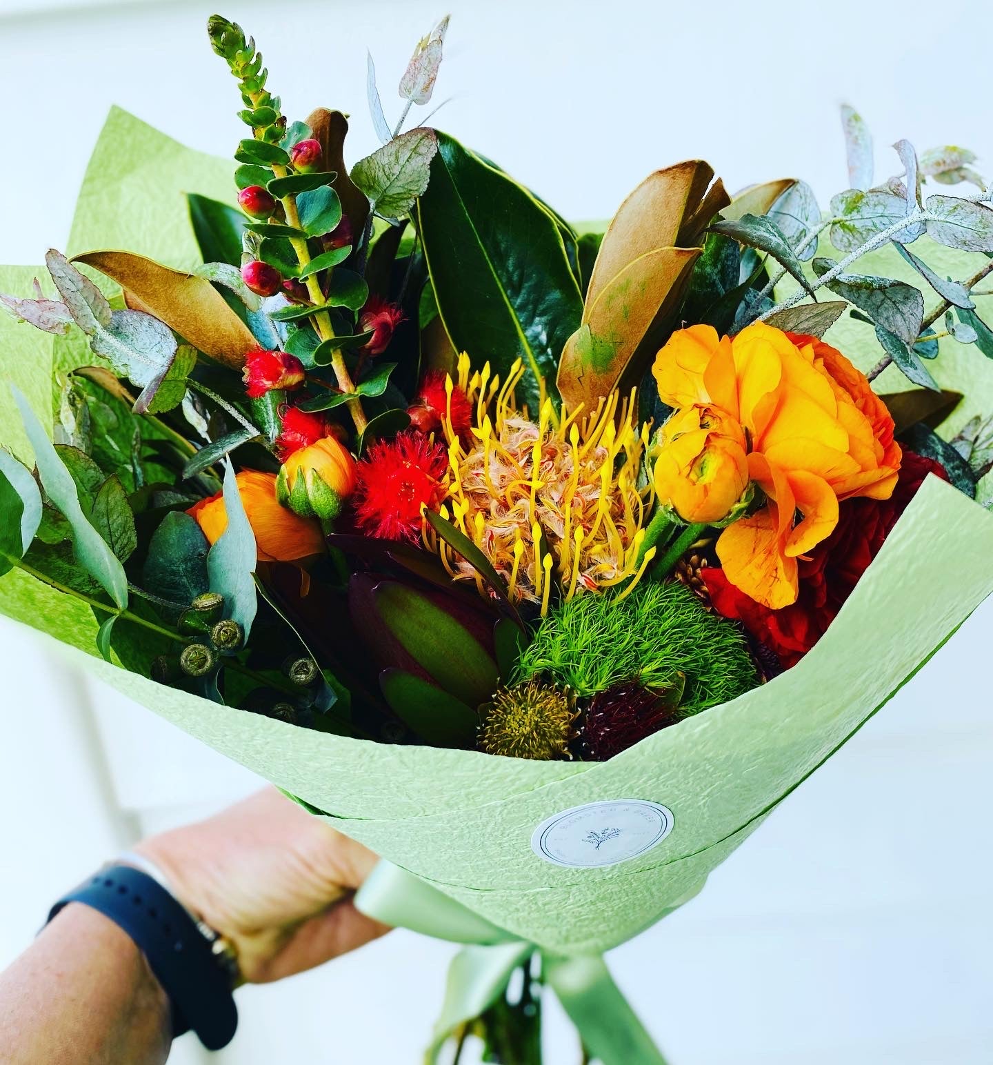 Mixed posy ; A mixed bouquet of locally grown flowers and foliage