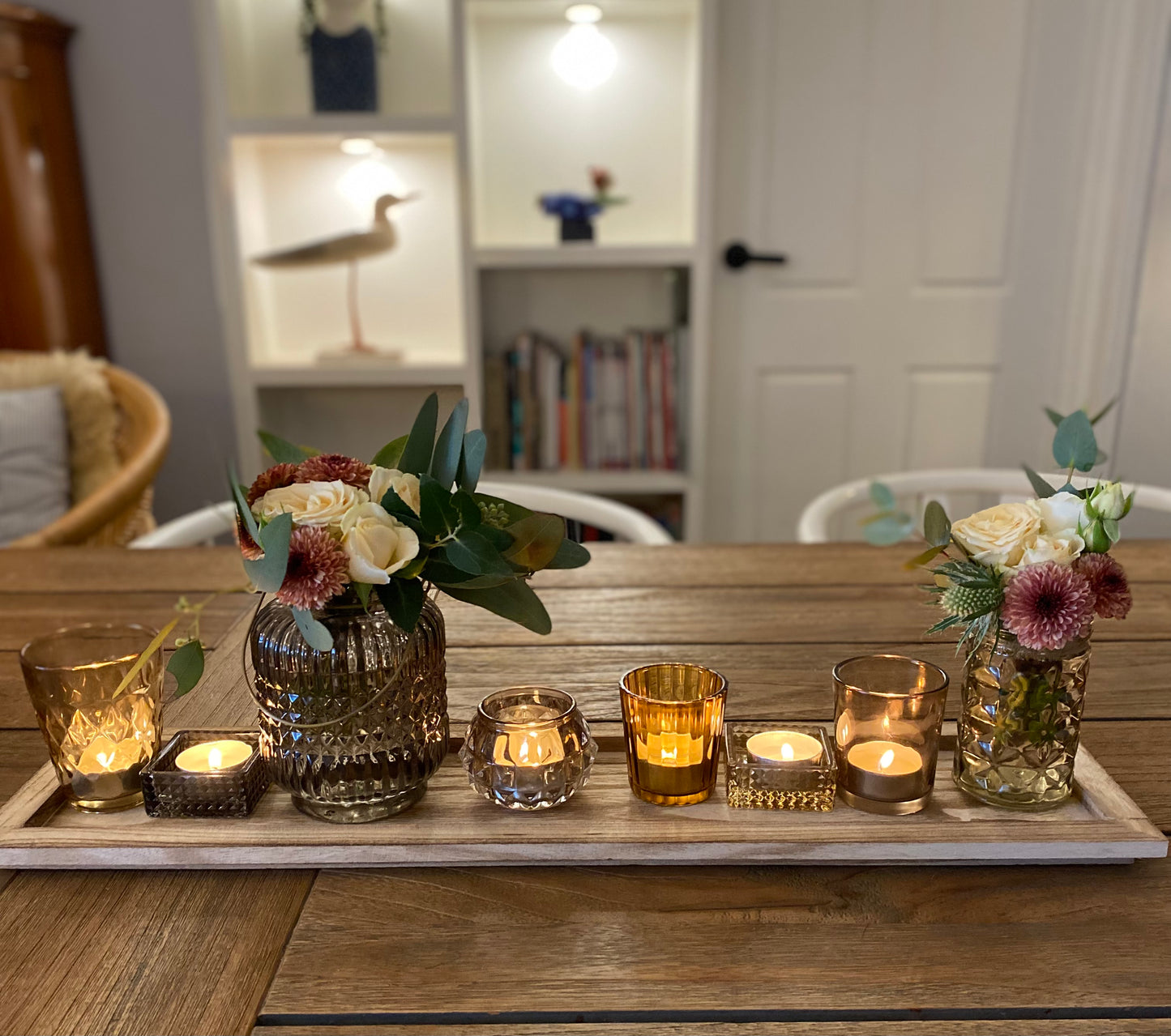 BLOOMINGVILLE - SANGA Set of 8 glass votives w/Wood Tray