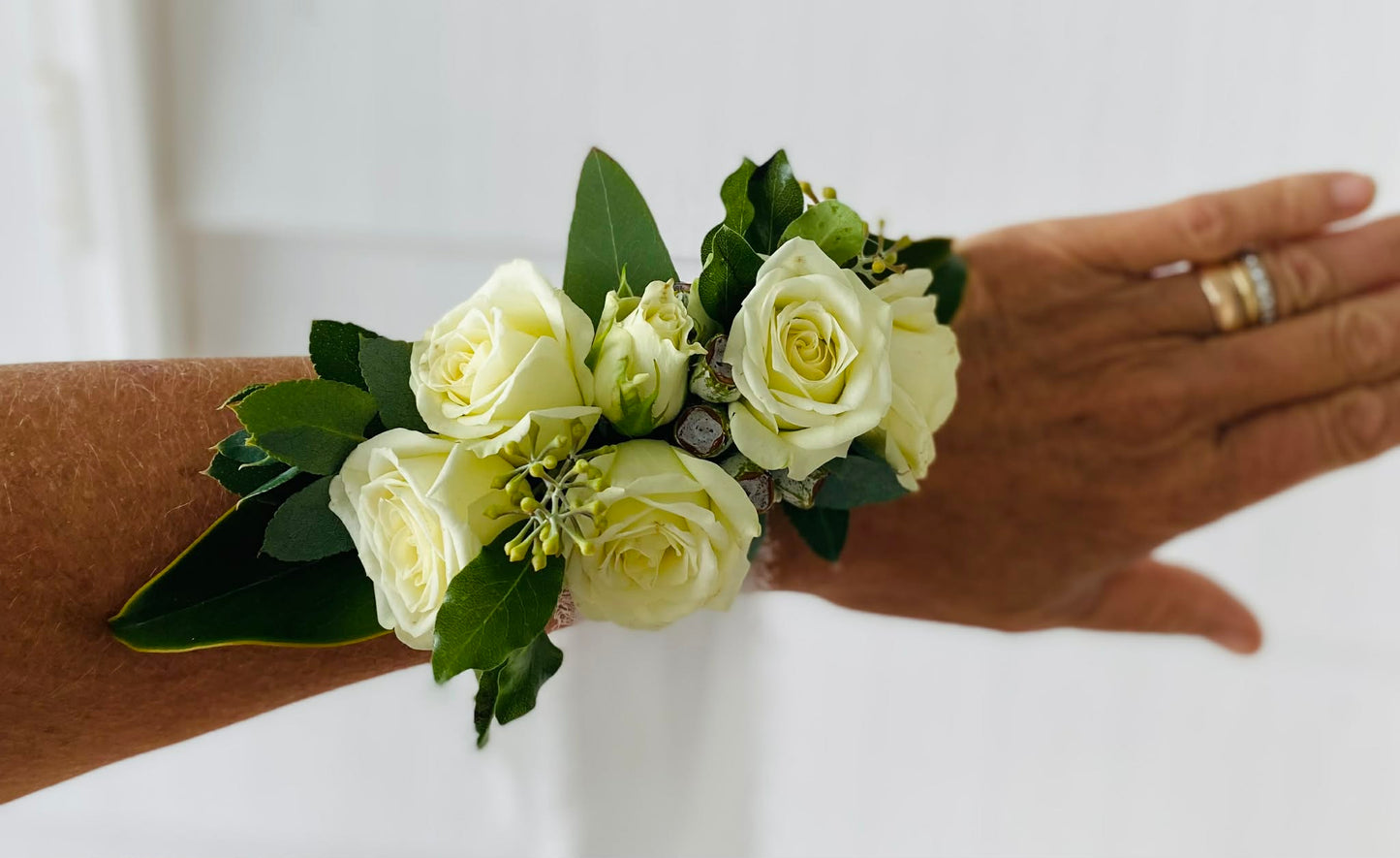 Corsages, Buttonholes and flower crowns