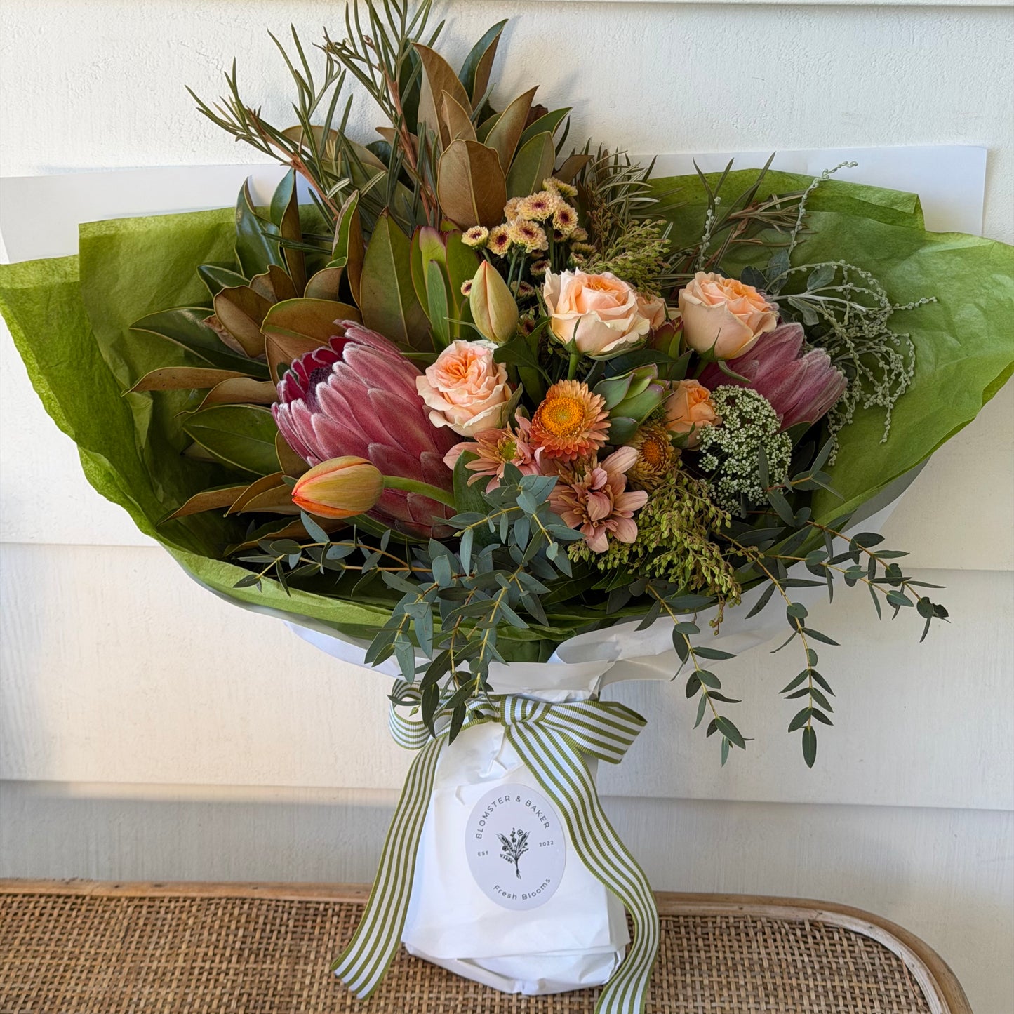 Mixed posy ; A mixed bouquet of locally grown flowers and foliage