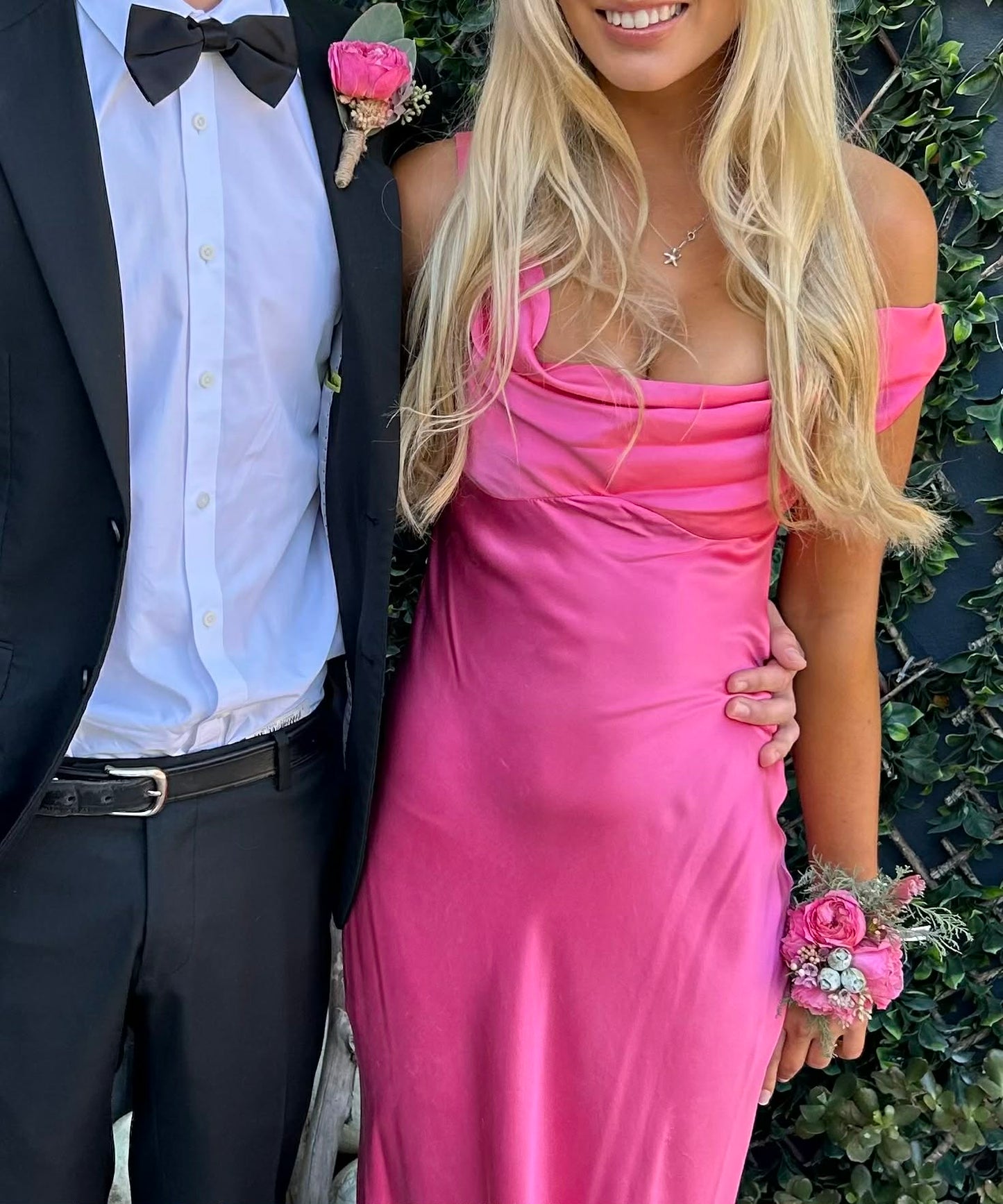 Corsages, Buttonholes and flower crowns