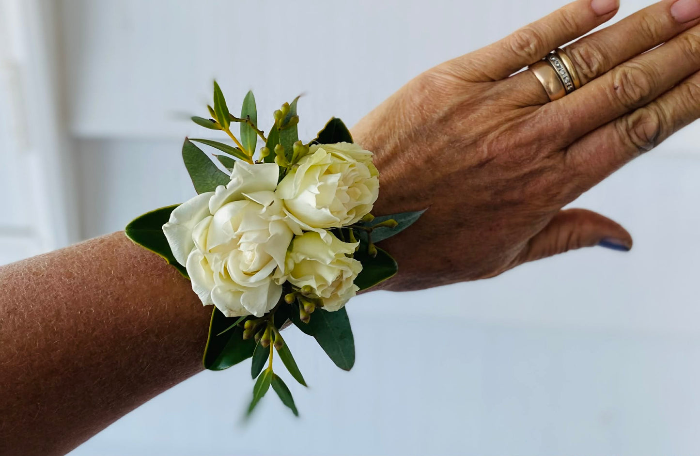 Corsages, Buttonholes and flower crowns