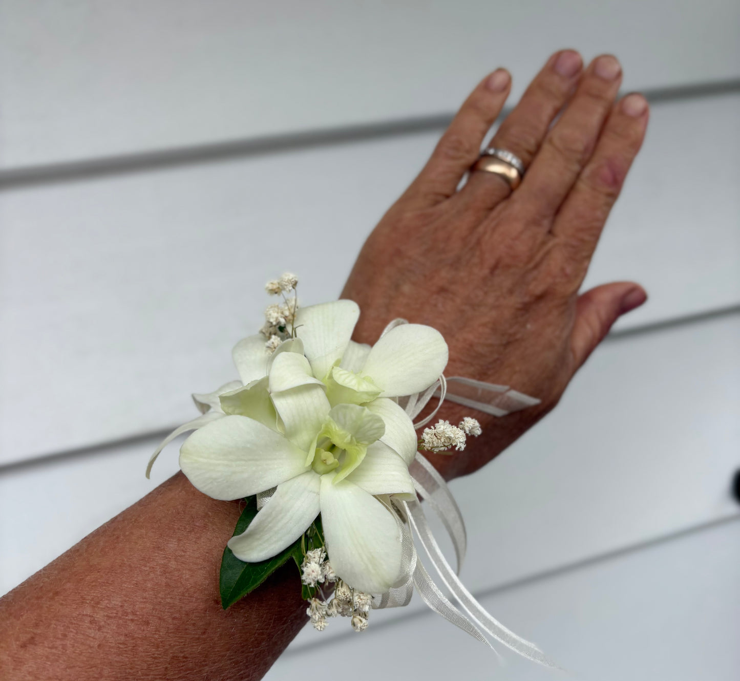 Corsages, Buttonholes and flower crowns